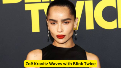 Zoë Kravitz Waves with Blink Twice